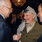 Dino Frescobaldi con Arafat