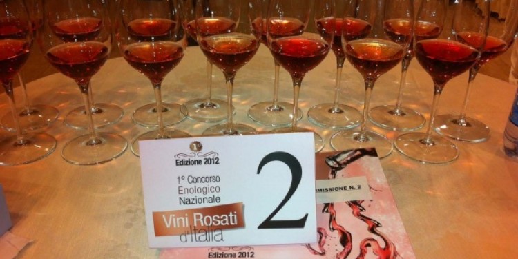 Duecento etichette al Palio rosé di Enoteca Italiana
