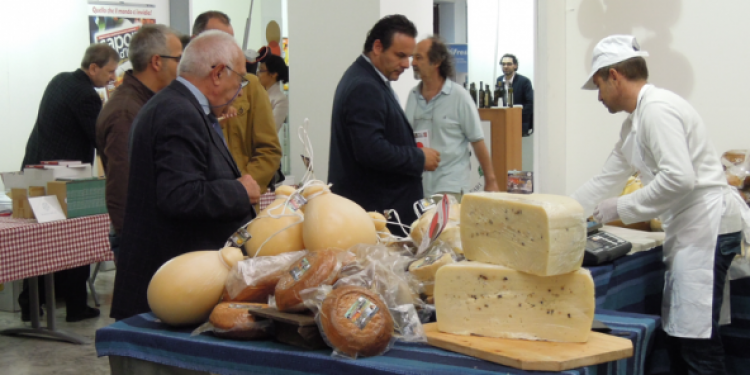 Accademia delle 5 T presenta “Salumi e formaggi della tradizione”