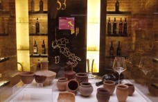 A San Valentino “Il vino, l’amore e la seduzione” all’Enoteca Italiana di Siena
