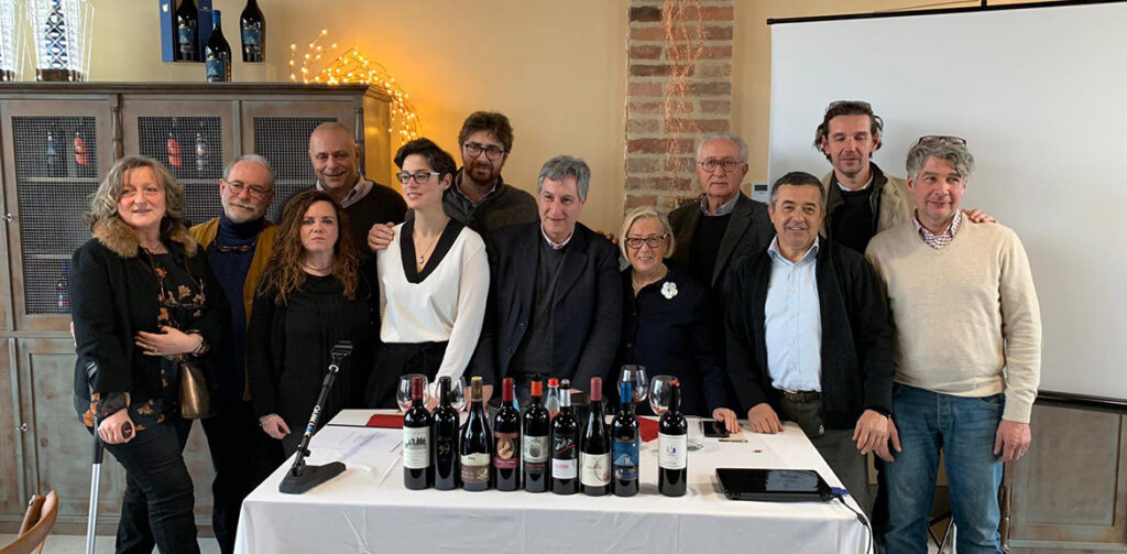 Il Foglia tonda balla da solo o con il Sangiovese?