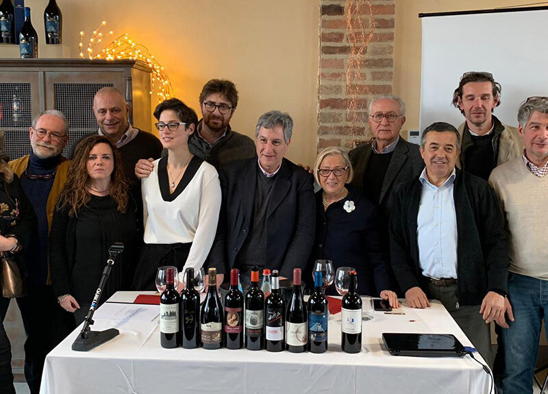 Il Foglia tonda balla da solo o con il Sangiovese?