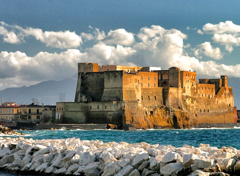 Dove cenare a Napoli. Le nuove mete gastronomiche.
