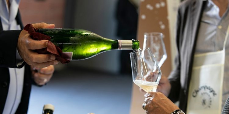 Domenica a Modena torna Champagne Experience