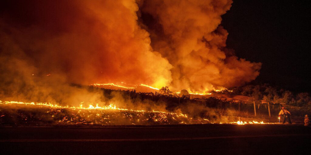 Ancora incendi in California: a fuoco la Sonoma County