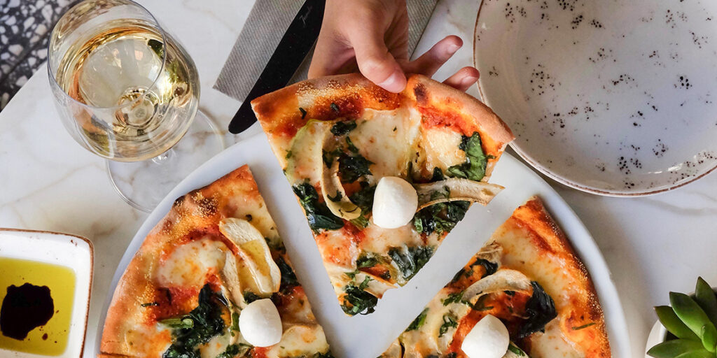 Pizza e vino? Matrimonio felice