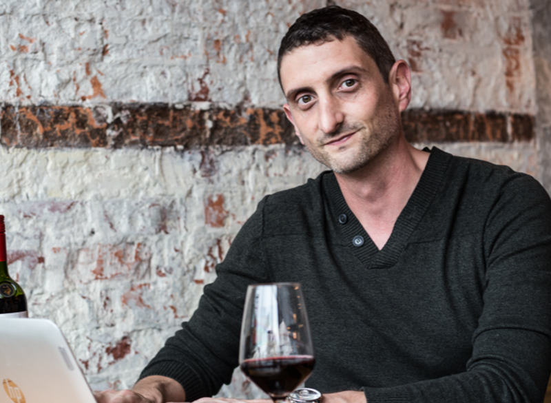 Chi seguire sui social: Julien Miquel