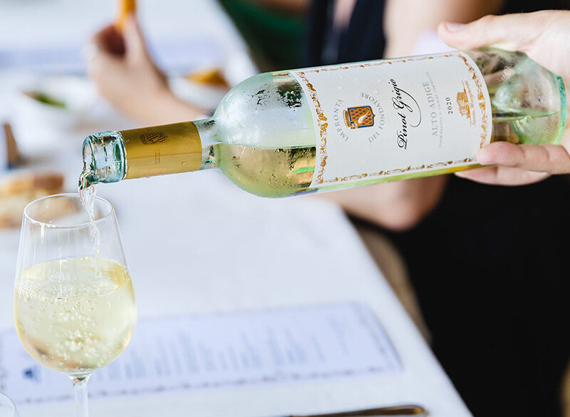 In mostra i 60 anni del Pinot grigio Santa Margherita