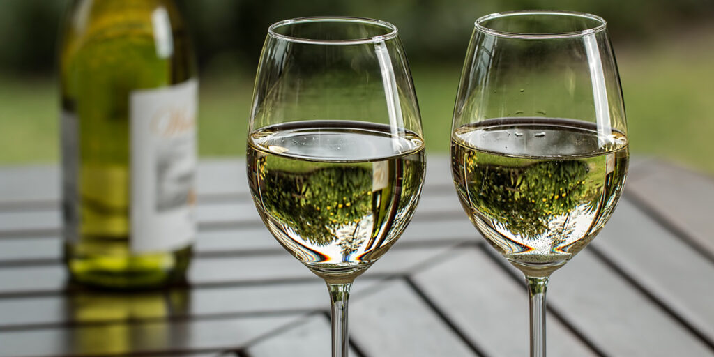 10 nuovi vini bianchi per l’estate