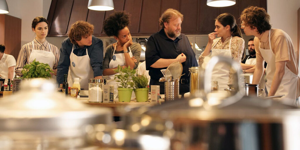 Il Parmigiano protagonista del nuovo film di Paolo Genovese, Gli Amigos. Sognando Massimo Bottura