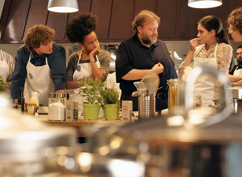Il Parmigiano protagonista del nuovo film di Paolo Genovese, Gli Amigos. Sognando Massimo Bottura