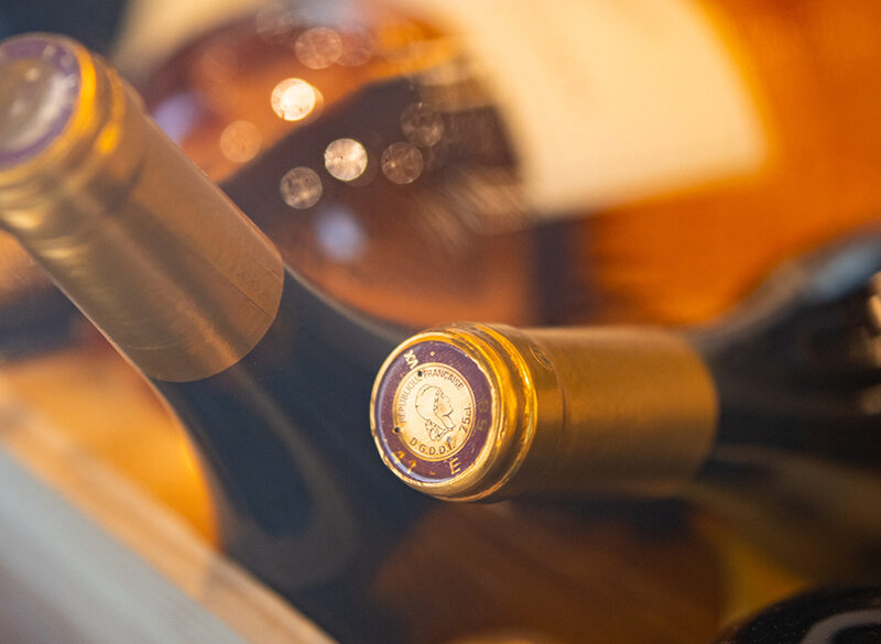 Nelle bottiglie di vino la capsula è davvero necessaria?