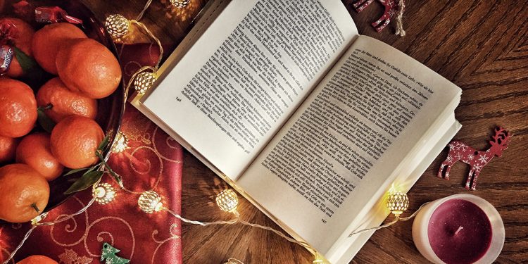Libri sotto l’albero: 7 consigli di lettura per Natale