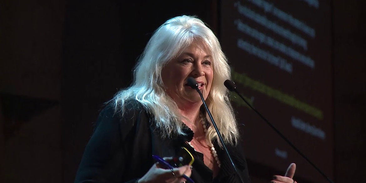 Chi seguire sui social: Linda Johnson-Bell