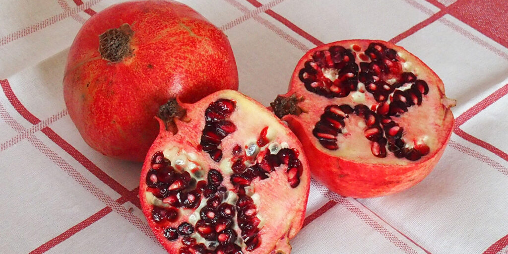 I dolci contrasti della melagrana. Tre ricette d’autore