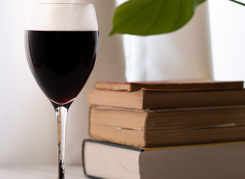 Dalla stampa estera consigli per un Natale di letture, film e buon vino