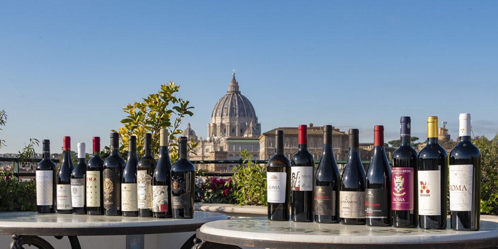 Com’è dolce naufragar nel caos di Roma (Doc)