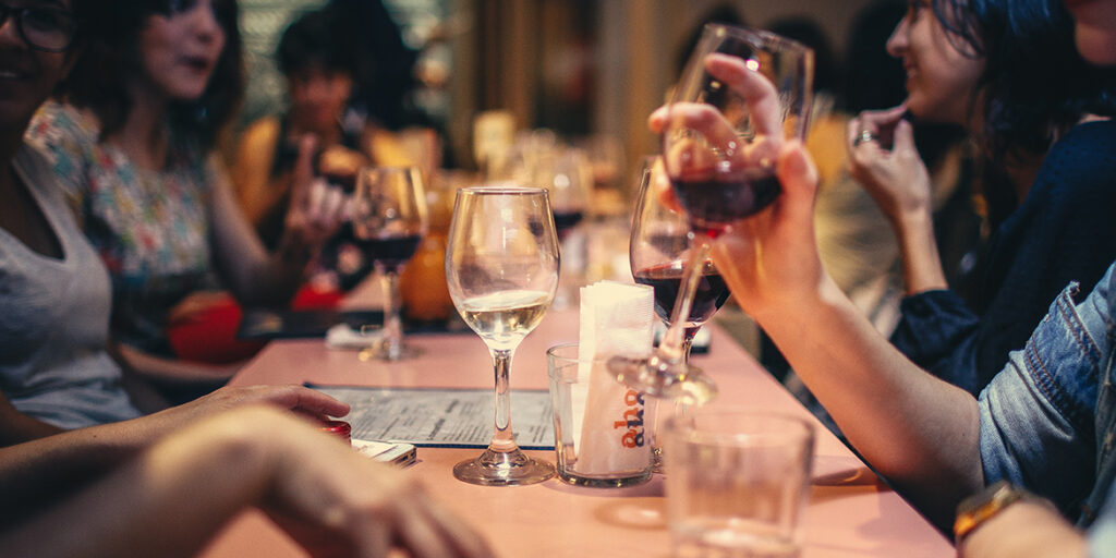 Giovani e vino: una passione responsabile. Lo dice il rapporto Enpaia-Censis