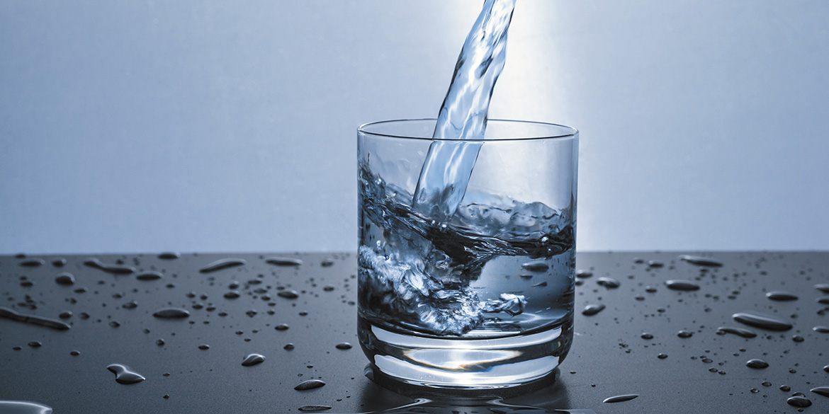 Non possiamo perderci in un bicchier d’acqua