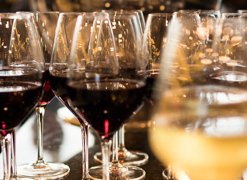 Nel 2026 si berrà sempre più vino nel mondo. Si aprono nuove prospettive per la distribuzione italiana