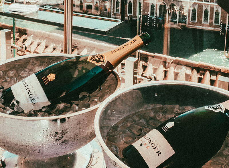 Bollinger + Meregalli: 30 anni d’amore celebrati  tra Venezia e Merano