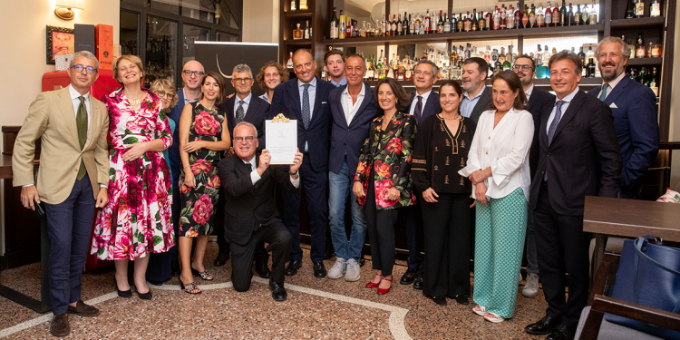 James Suckling «ambasciatore del vino italiano» per l’Istituto Grandi Marchi