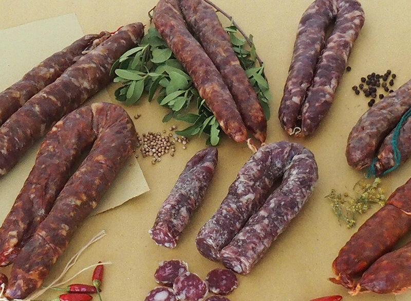 Salumi d’Italia: il gusto avvolgente della salsiccia stagionata del Centrosud