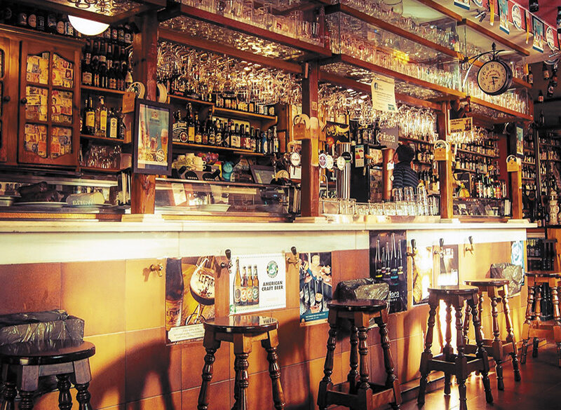 God save the pub! Il fascino del bancone per gli inglesi