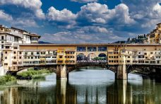 Marchesi Antinori festeggia i 50 anni del Tignanello contribuendo al restauro del Ponte Vecchio