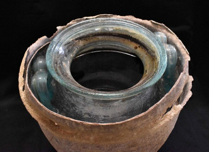 Scoperto il vino più antico del mondo: ha 2.000 anni