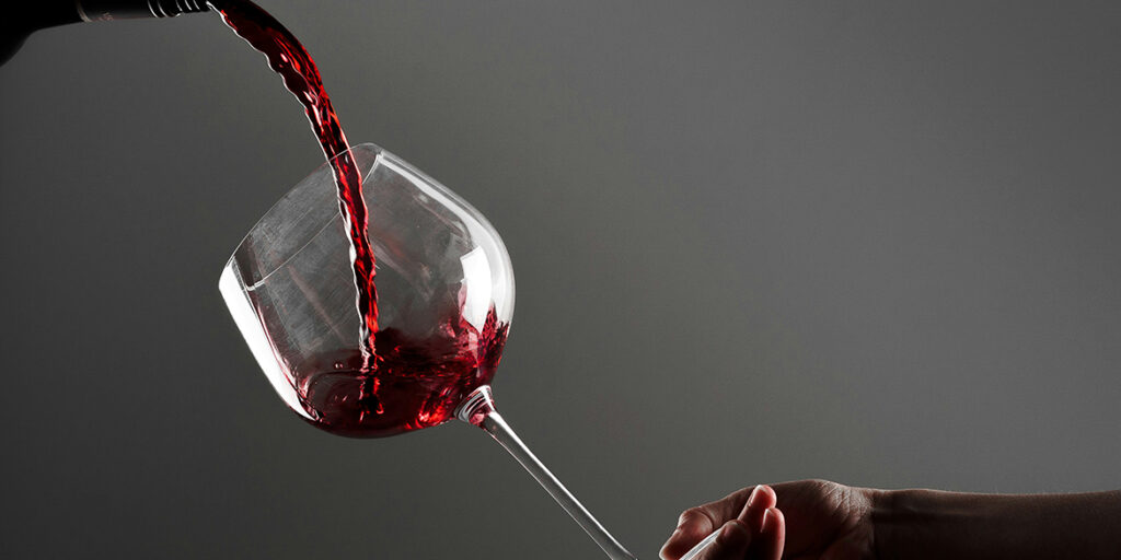 Vino italiano, continua il trend al ribasso (ma l’export dà segnali di ripresa)