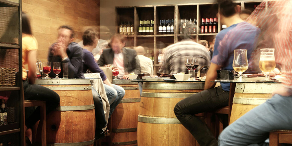 Il vino che sarà: in enoteca etichette regionali, Piwi e NoLo alcol