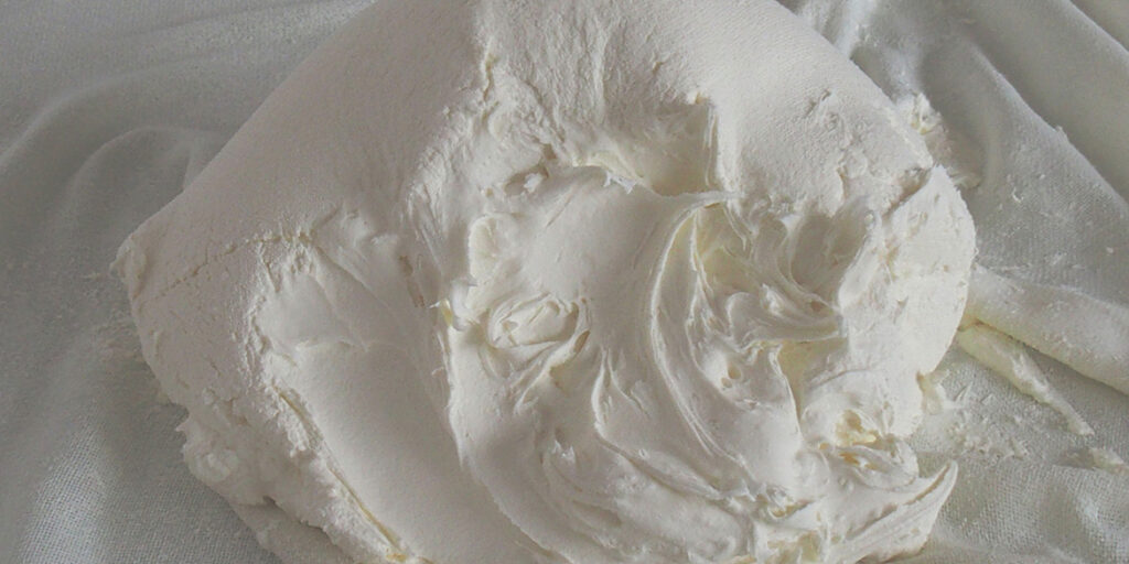 Formaggi d’Italia: l’irresistibile scioglievolezza del mascarpone