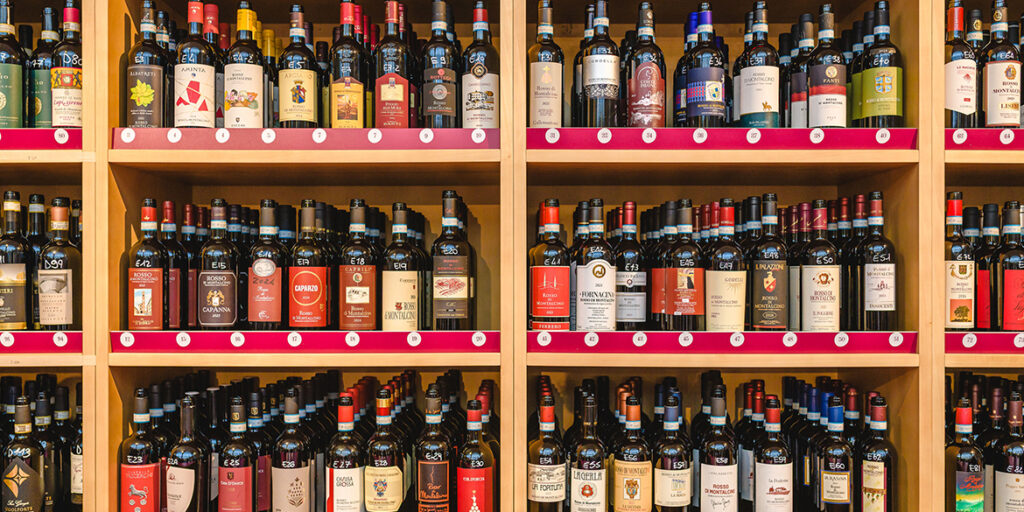 Arriva il Brunello 2021 “fragrante e verticale”. Le Riserve 2020 sono l’opposto