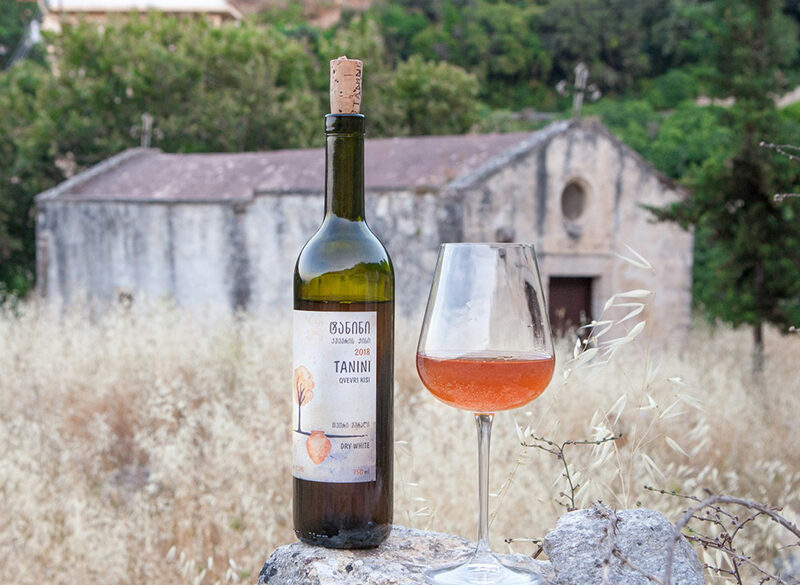 L’arancione che sfuma: gli orange wine oltre la moda