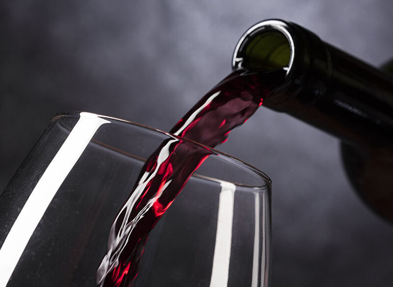 Vino, benessere e longevità: al via l’Accademia internazionale del bere in salute