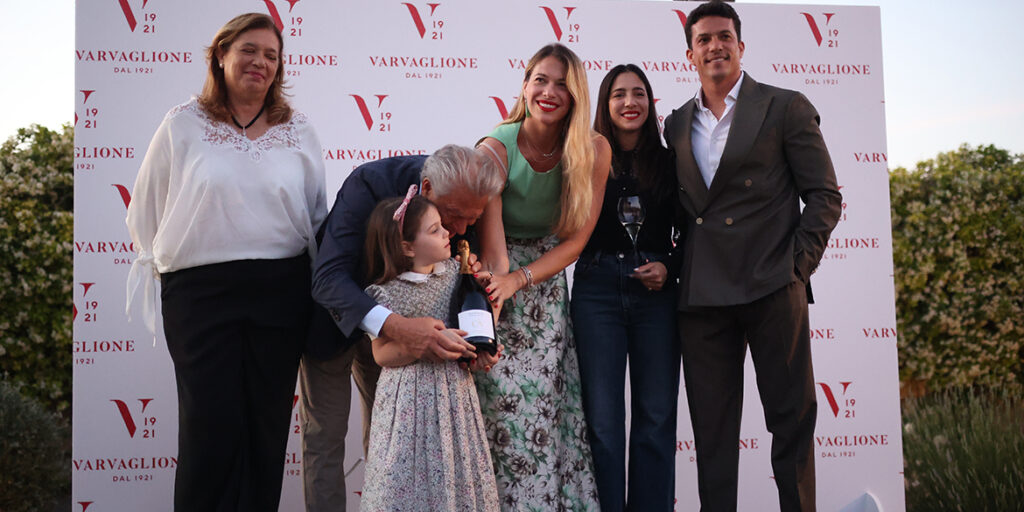 Varvaglione 1921 e il futuro: sperimentazione, Metodo Classico e una bambina di nome Carlotta